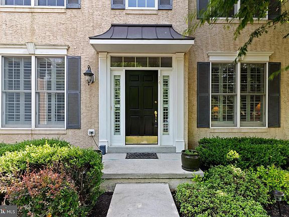 4th image of 14 Alyssa Dr