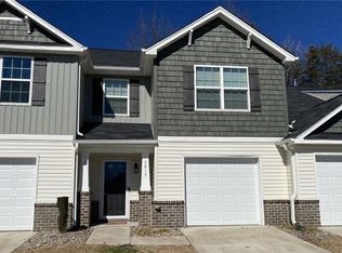 3815 Copperfield Ct, High Point, NC 27265