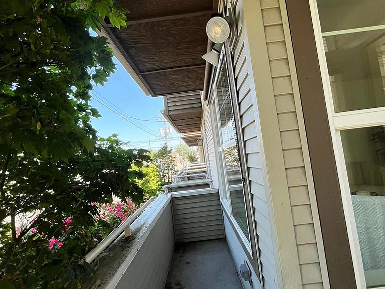 10307 Midvale Ave N #A — Photo 24