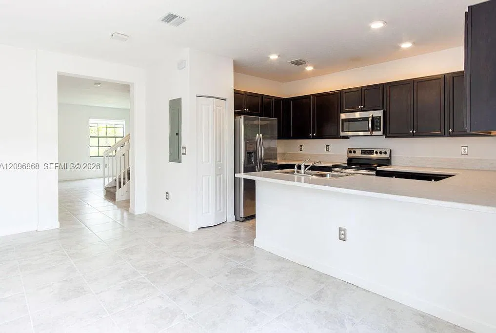 Coco Palm Villas — Photo 3