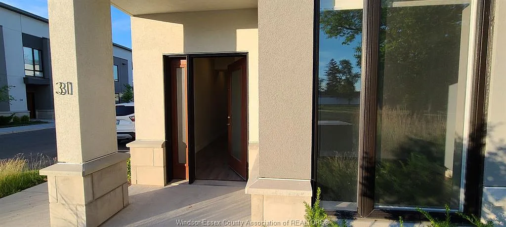2 bed, 890 sqft, $2,245 — Photo 1