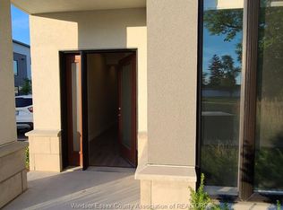 550 Sandison St #31, Windsor, ON N9E0A3