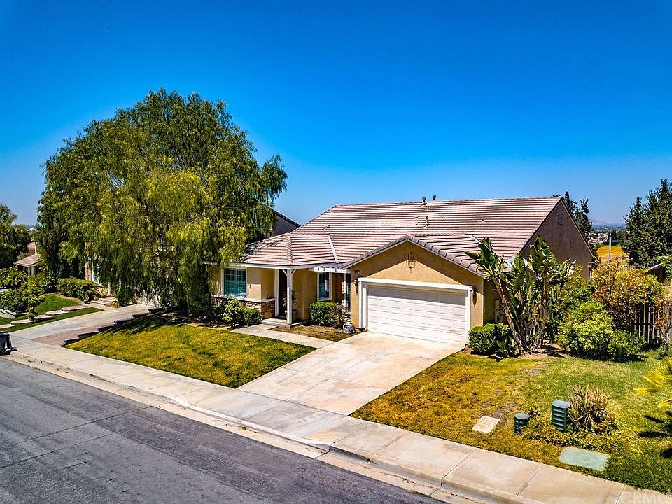 1st image of 26292 Clydesdale Ln