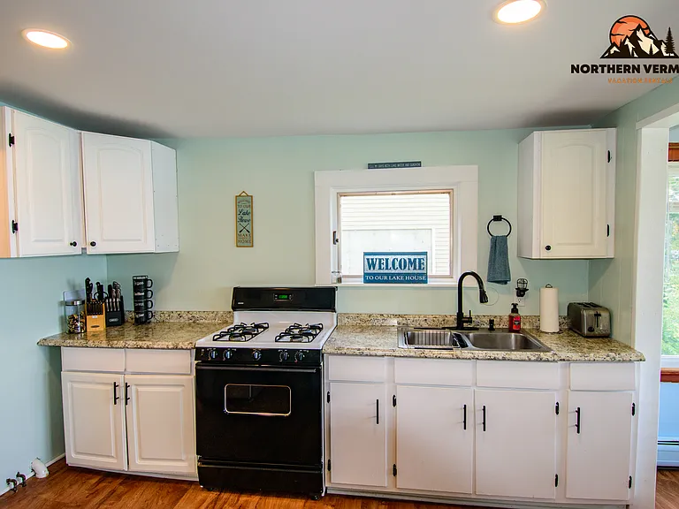 510 Farrant St — Photo 16