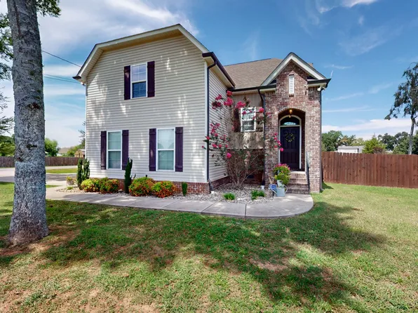 1012 Winding Branch Dr, Christiana, TN 37037