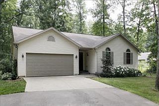 1st image of 3033 Dogwood Ln