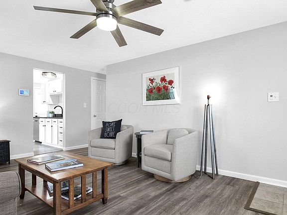 5th image of 1457 Burnley Sq S