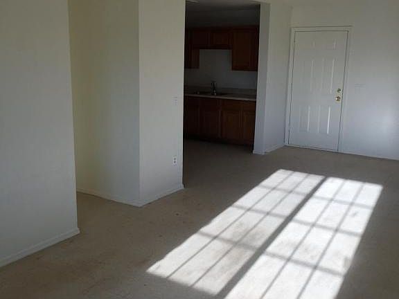 3rd image of 19122 W Jacqueline Ave