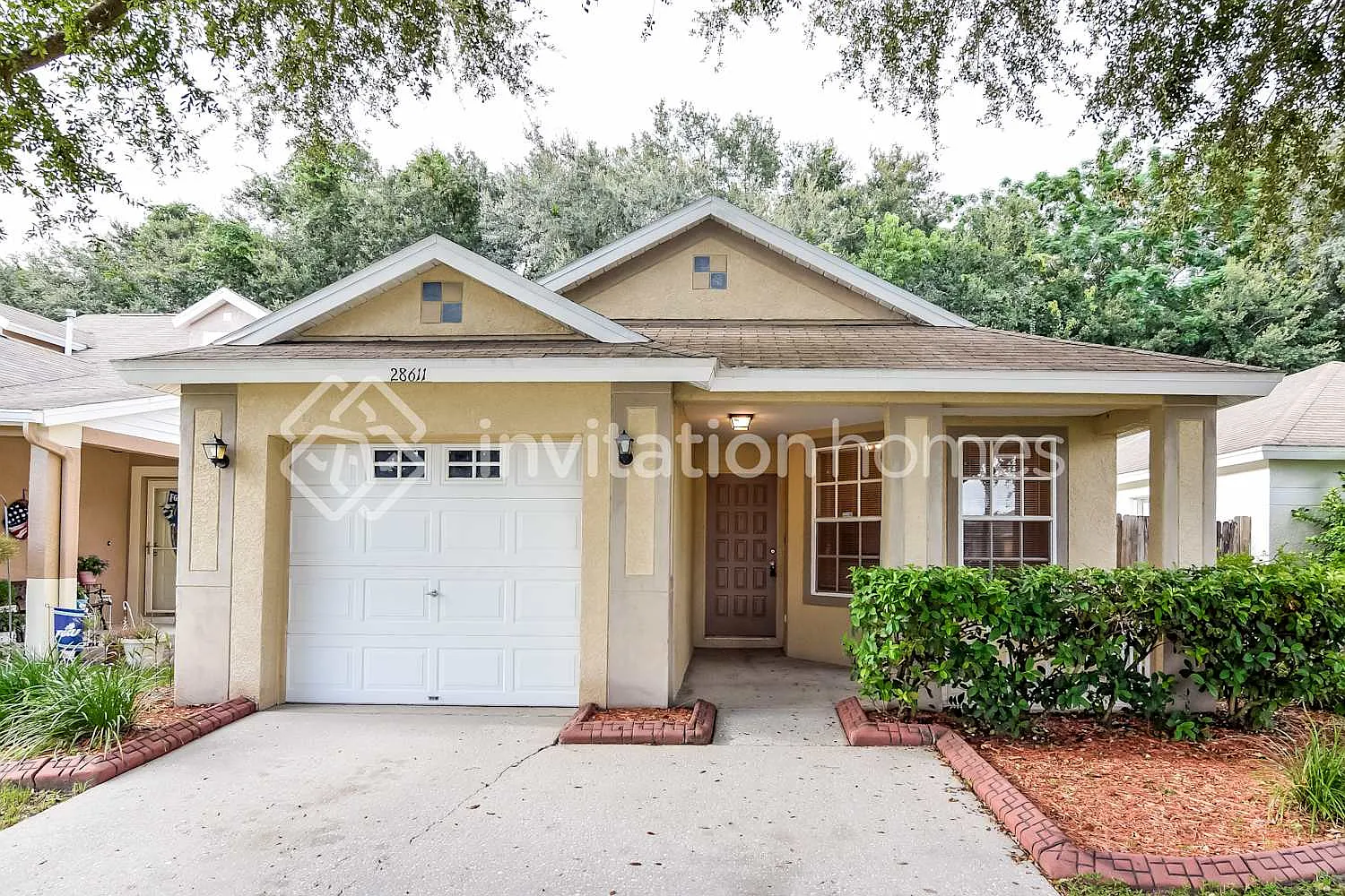 28611 Seashell Ct Zephyrhills, FL 33545 — Photo 1