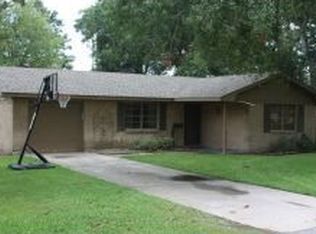 6674 Hansen Blvd, Groves, TX 77619