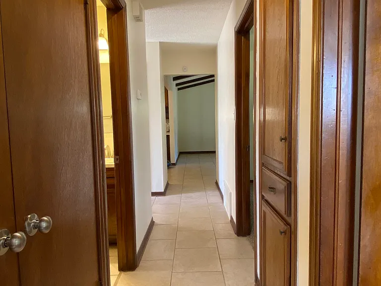 5709 NW Briarwood Dr — Photo 15