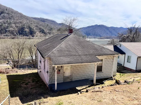 168 Glen Ferris Loop, Kanawha Falls, WV 25115