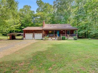 3421 Georgia Rd, Yadkinville, NC 27055
