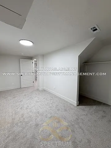 4195 S 1865 E — Photo 32