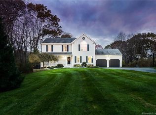 2441 Huntington Rd, Trumbull, CT 06611