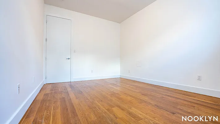 Rented by Nooklyn NYC LLC | media 7