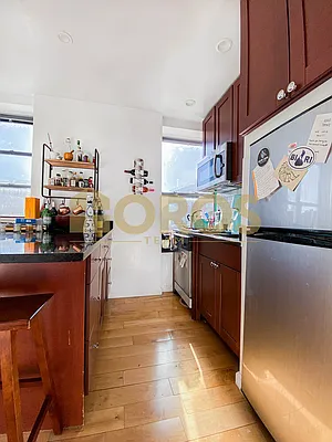 Rented by City Connections Realty | media 5