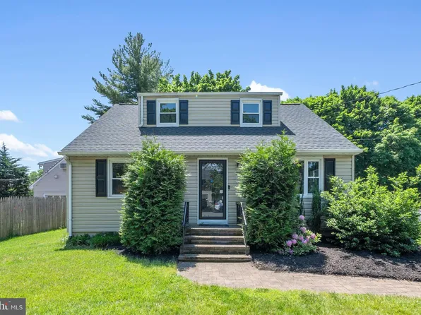 217 Sunset Ave, Hightstown, NJ 08520
