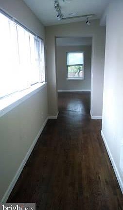 4th image of 537 Delancey St #3F