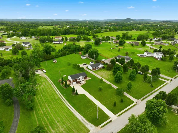 1220 Kenzie Ct, Berea, KY 40403