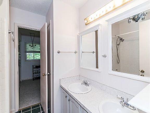 5th image of 1722 Foxfire Cir