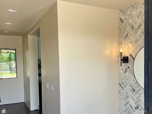 4th image of 5038 N Chiquita Ln