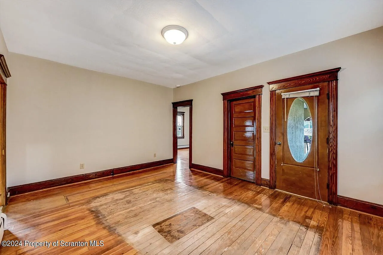 2 bed, 1.0 bath, 800 sqft, $1,000 — Photo 4