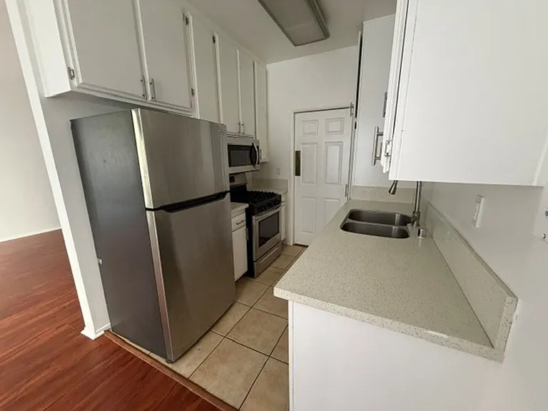 i3855 — Photo 9