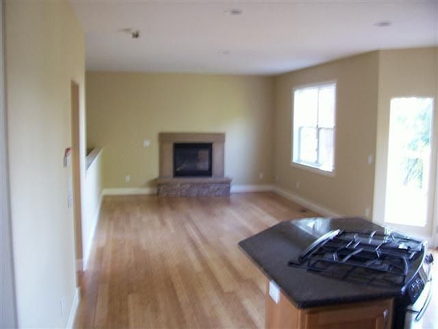 2nd image of 303 E View Ln