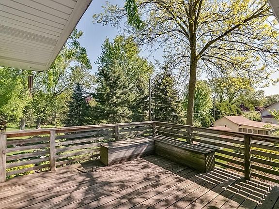 4th image of 6412 Maloney Ave