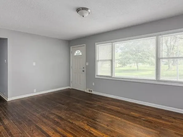 7306 Ruskin Way, Kansas City, MO 64134