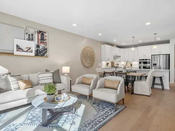 33 Sienna Cir #38, Upton, MA 01568