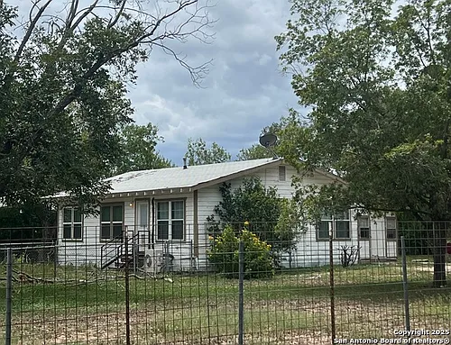 118 County Road 6715 Photo 1
