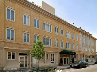 6337 Roosevelt Rd APT 409, Berwyn, IL 60402