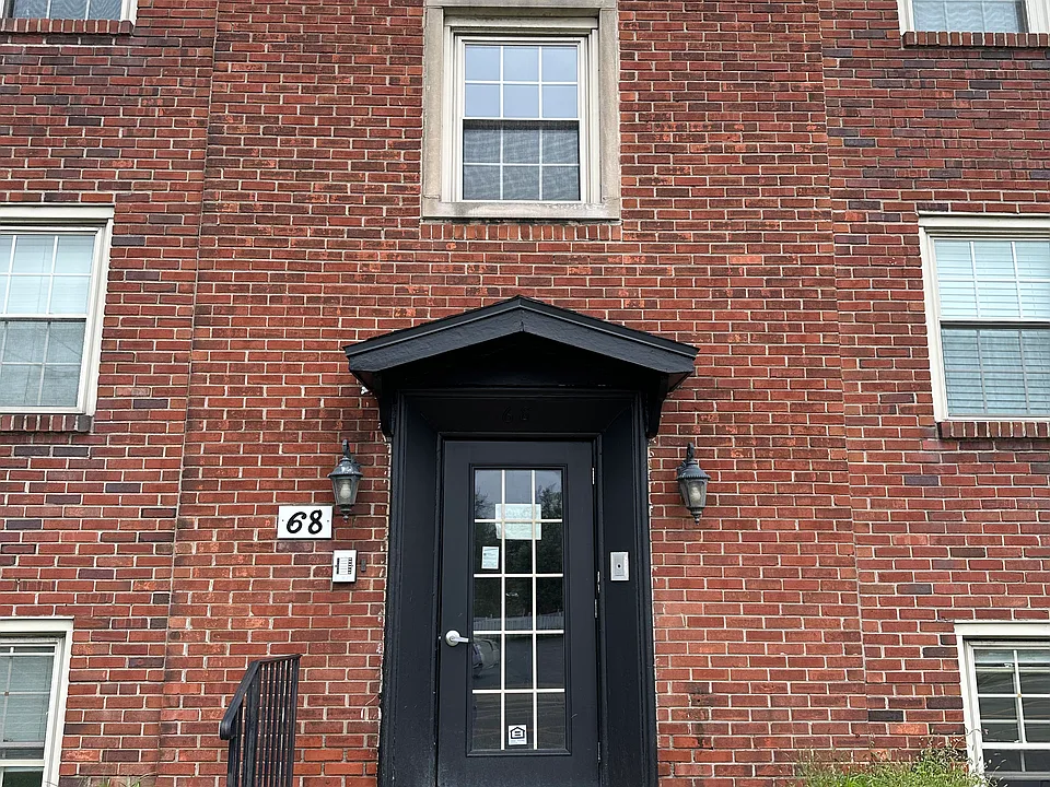 68 Wehrle Dr #5