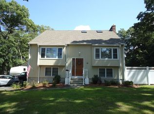 5 Hancock St, Plainville, MA 02762