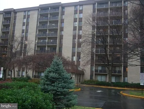 6001 Arlington Blvd #504 Photo 1 6001 Arlington Blvd #504 Photo 1