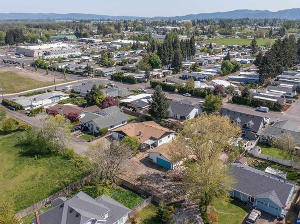93 Davis Ln, Monmouth, OR 97361