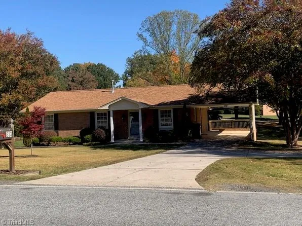 353 Shady Grove Rd, Eden, NC 27288