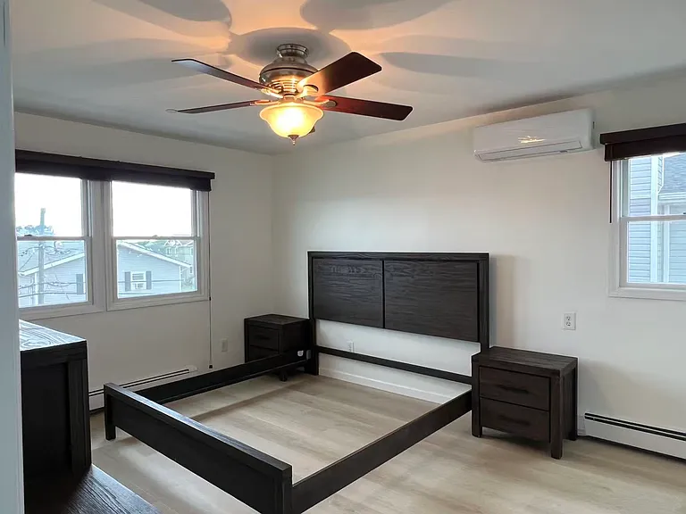 912 Pacific St #2 — Photo 5