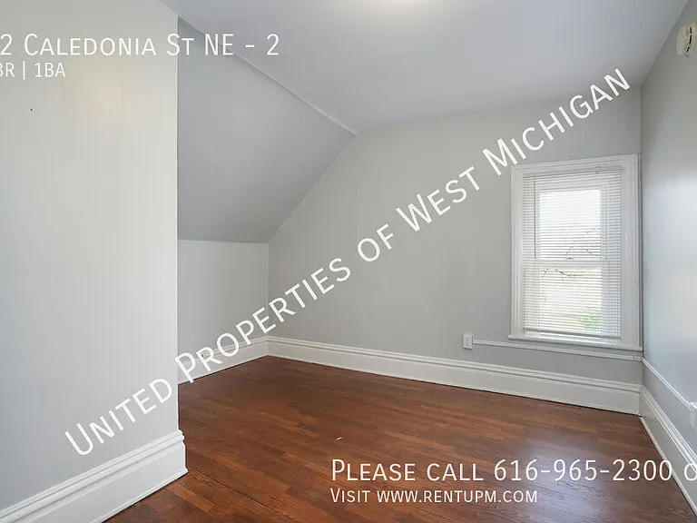42 Caledonia St NE #2 — Photo 5