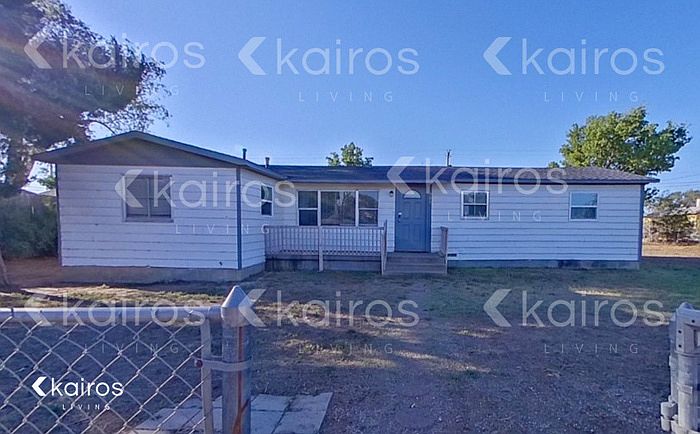1st image of 208 4th Ave