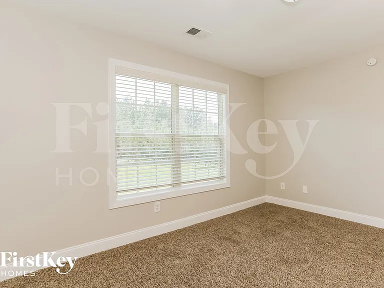 5680 Grande River Rd — Photo 11