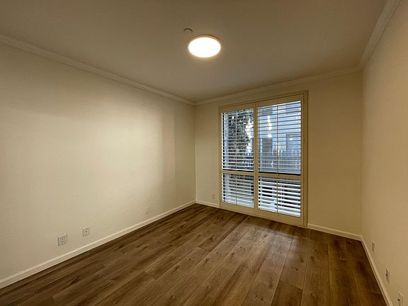 3rd image of 12000 Goshen Ave APT 204