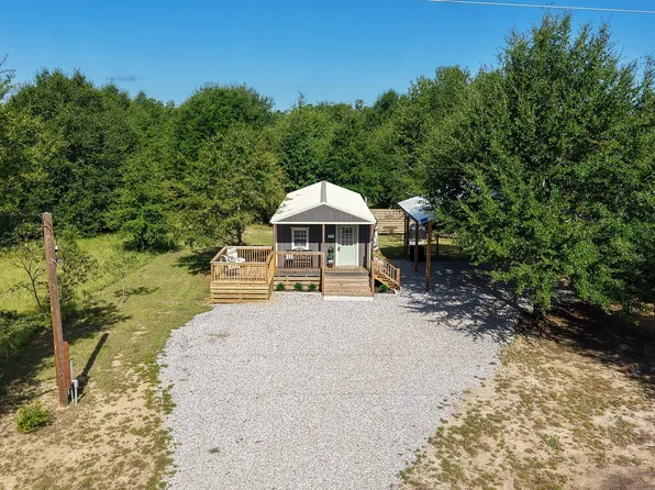 843 Deer Loop, Camden, AL 36726