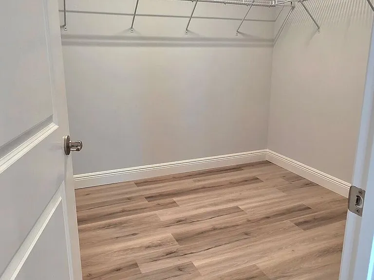12550 Nautilus Cir — Photo 29