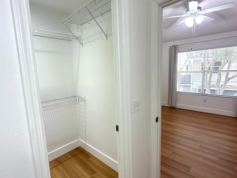 6020 Scotchwood Gln #210 — Photo 14