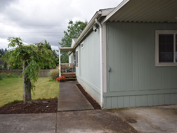 Easy to Maintain Yard