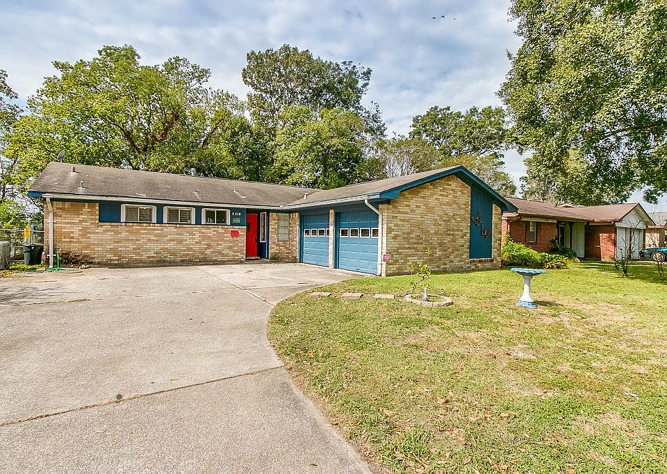 1st image of 4218 Baron Ln