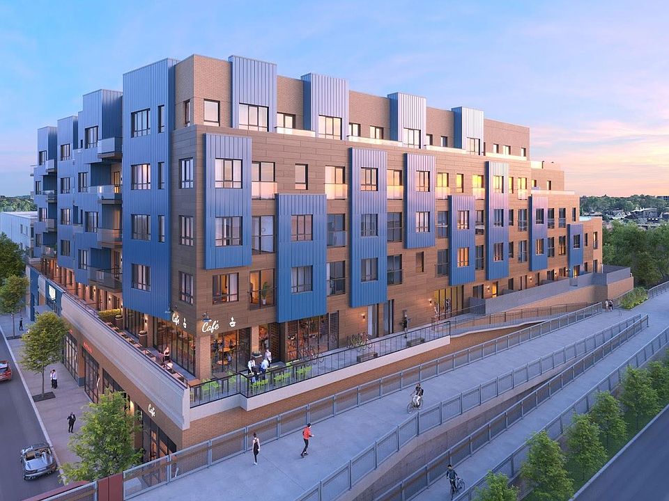 1st image of 1755 N Milwaukee Ave #505